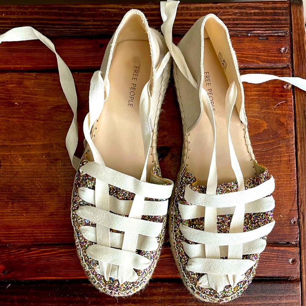 Free People Women's Cream and Multicolor Espadrilles